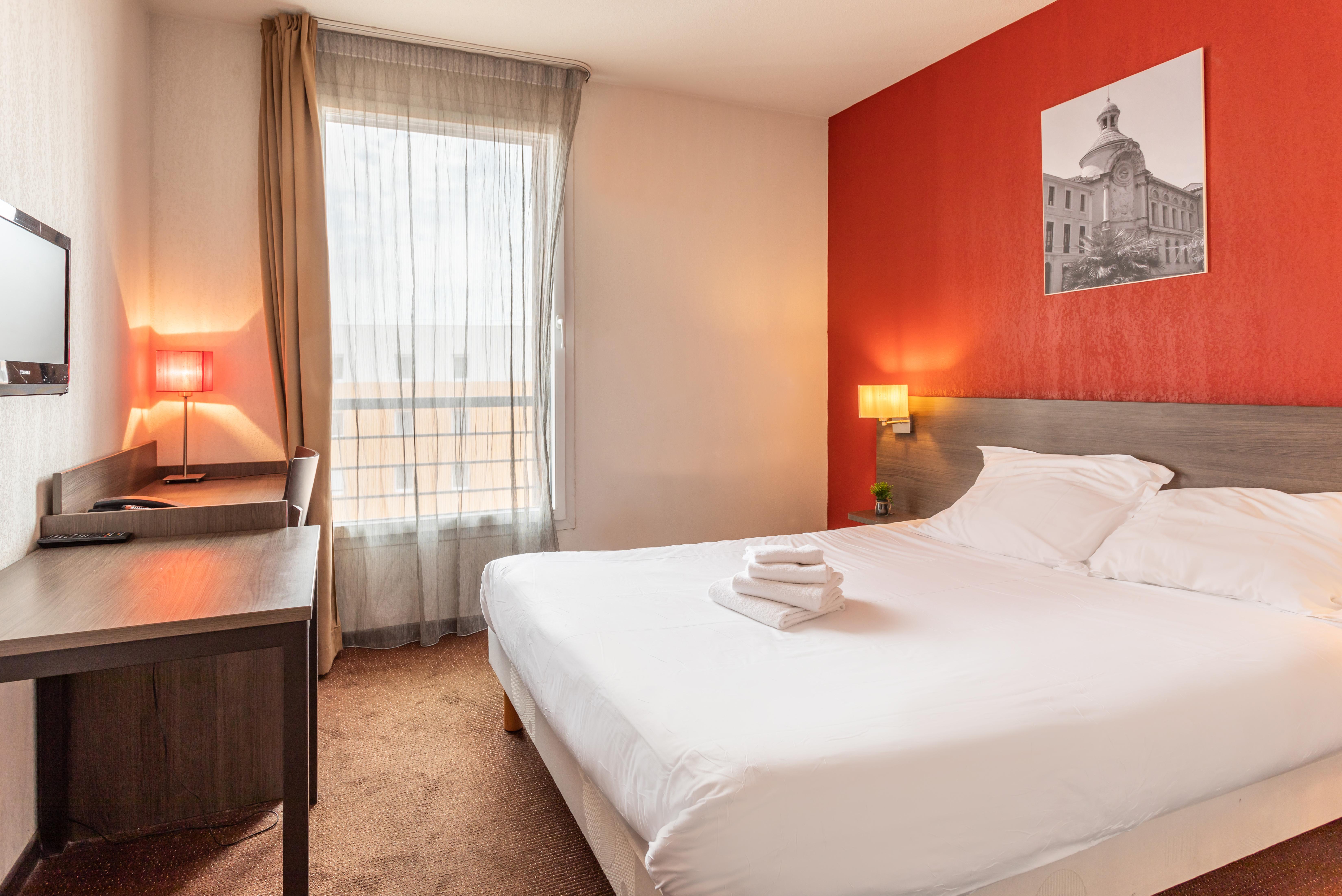 Comfort Aparthotel Nimes Centre Exterior photo