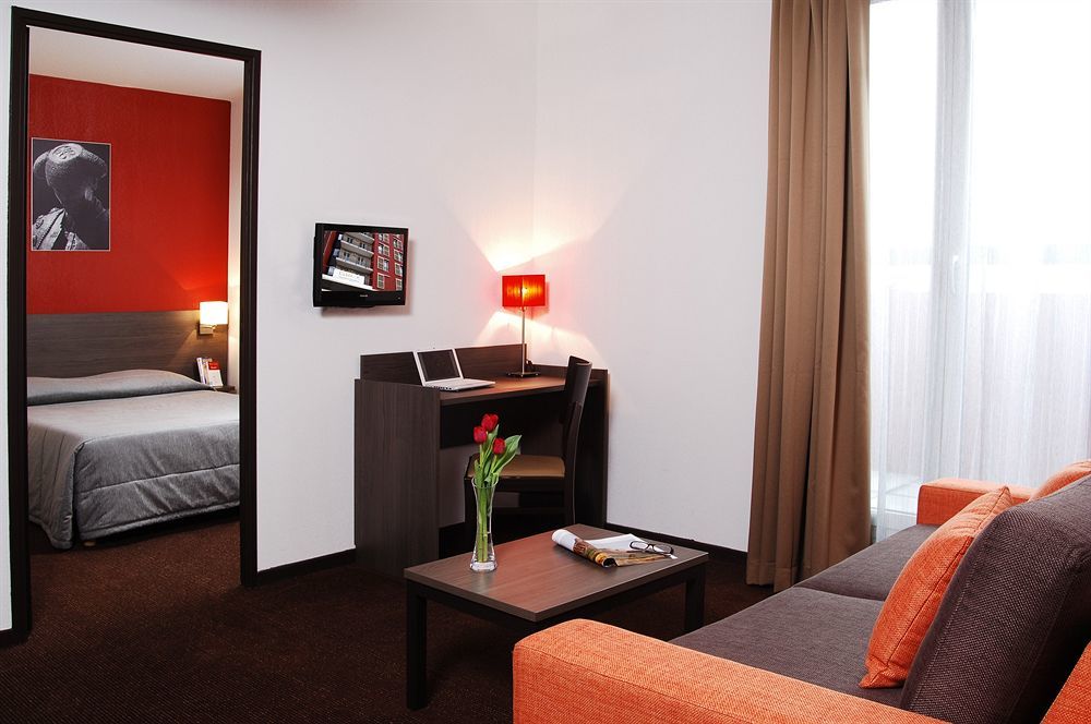 Comfort Aparthotel Nimes Centre Room photo